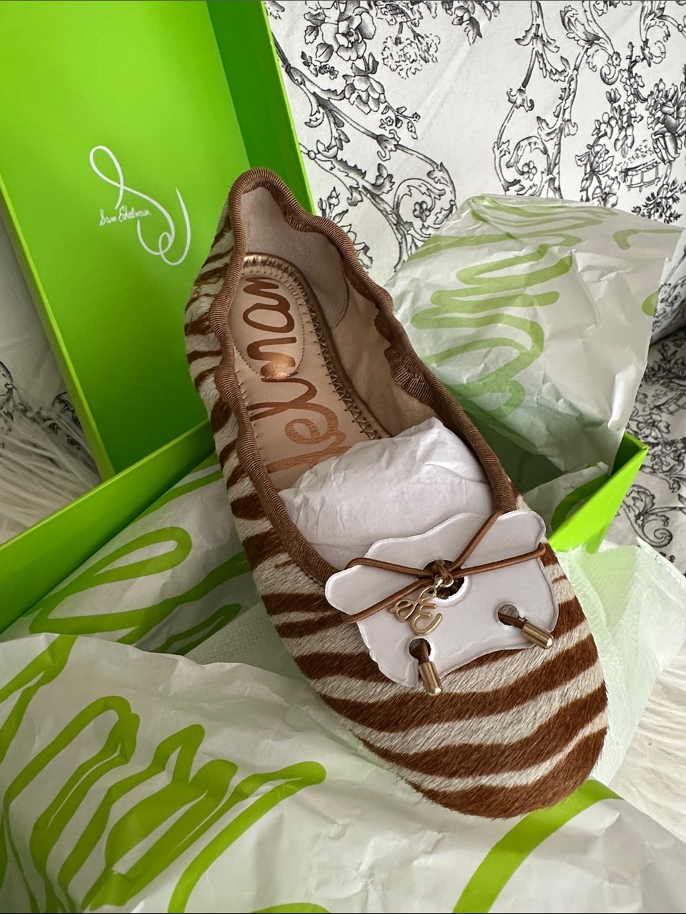 Sam Edelman Felicia Zebra Print Stripe Ballet Flats Sz 5 signature charm NIB NWT - Picture 2 of 13